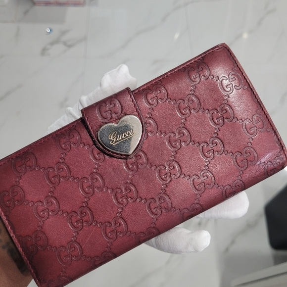 💜🔹️ Gucci🔹️ Vintage Guccissima Burgundy Wallet with Heart Snap - Picture 15 of 15